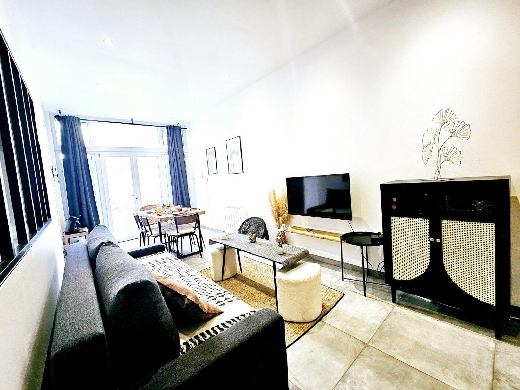 Refuge Urbain - Ideal Pro, Familles & Amis - Le Calme En Hypercentre - Wifi Haut Debit - Netflix - Machine A Laver - Gare, Cathedrale, Commerces, Restaurants & Transports En Commun A Moins De 10 Minutes A Pied 兰斯 外观 照片