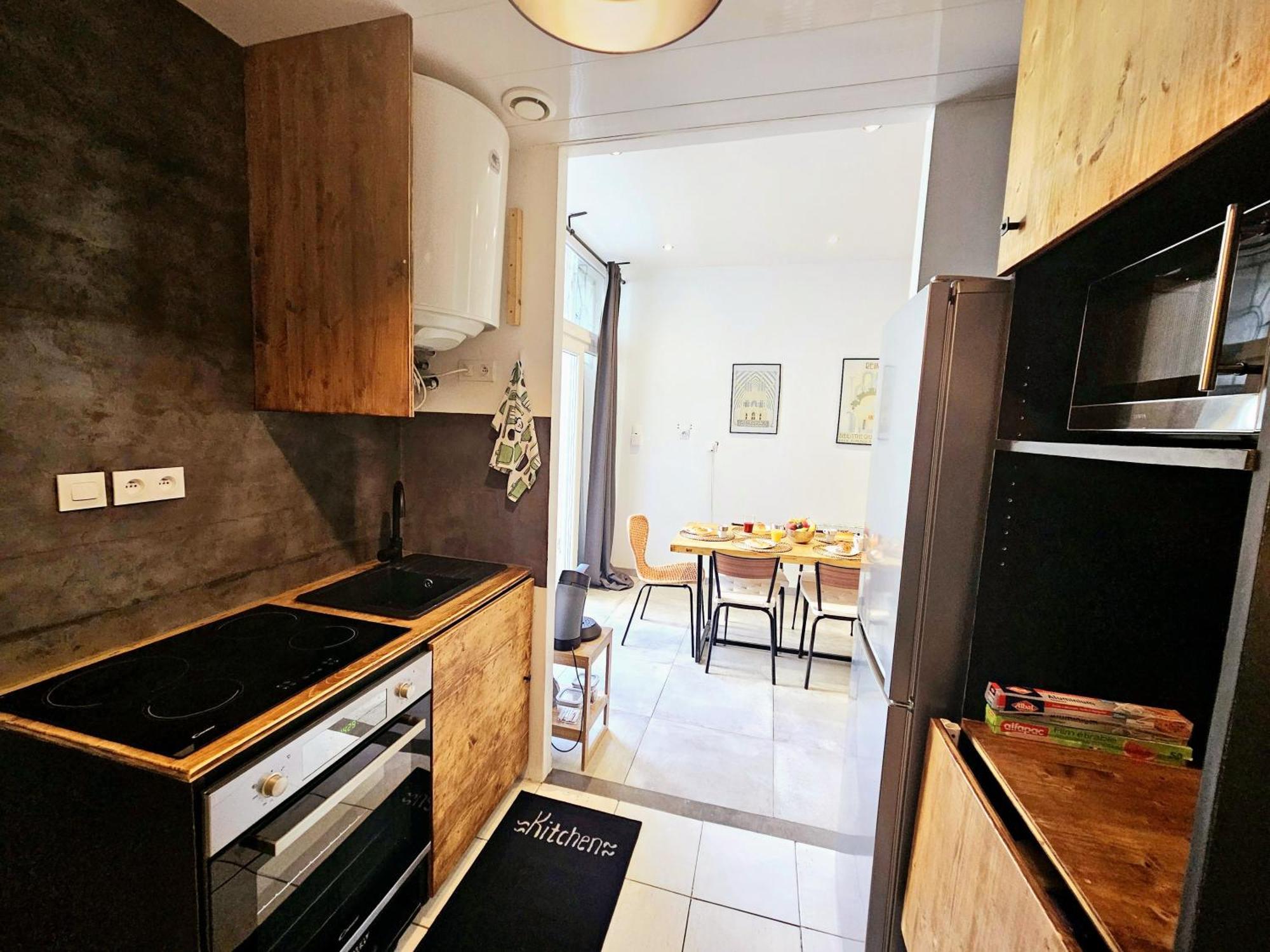 Refuge Urbain - Ideal Pro, Familles & Amis - Le Calme En Hypercentre - Wifi Haut Debit - Netflix - Machine A Laver - Gare, Cathedrale, Commerces, Restaurants & Transports En Commun A Moins De 10 Minutes A Pied 兰斯 外观 照片